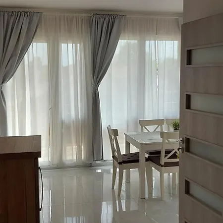 Relax For Apartmanhaz דירה Cserkeszőlő